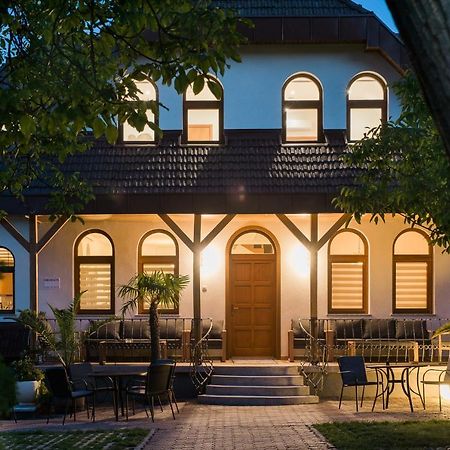 Apartman Diofa Кестхей Экстерьер фото
