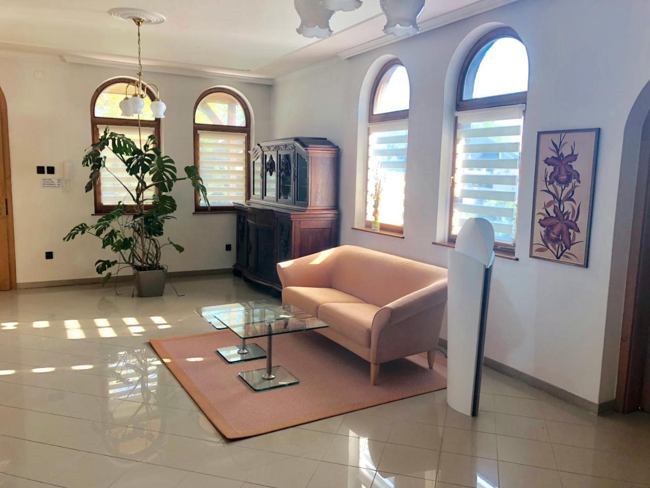 Apartman Diofa Кестхей Экстерьер фото